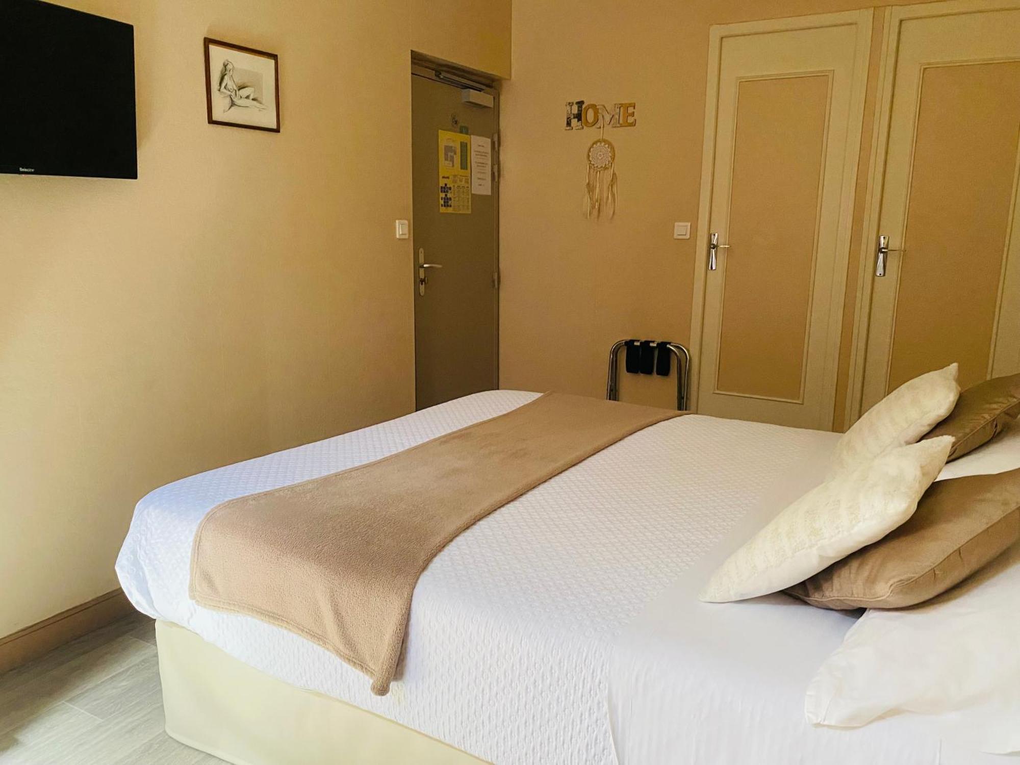Le Grand Hotel Forcalquier Exterior foto